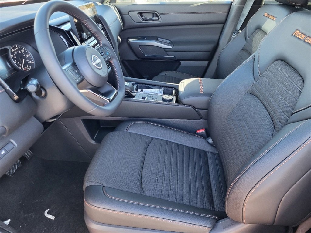 2025 Nissan Pathfinder Rock Creek photo 14