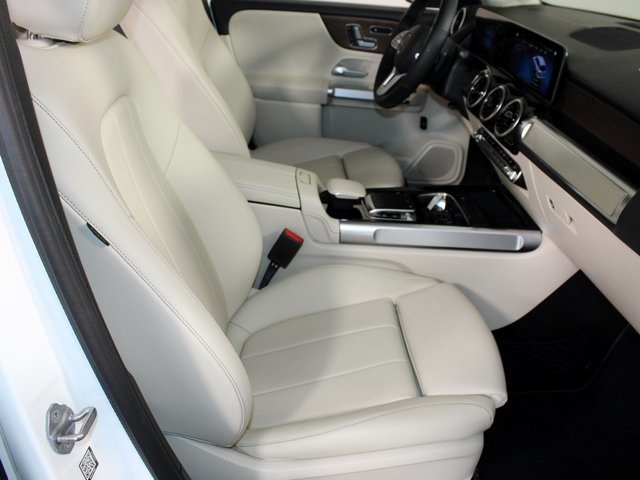 2020 Mercedes Benz GLB 250 photo 28