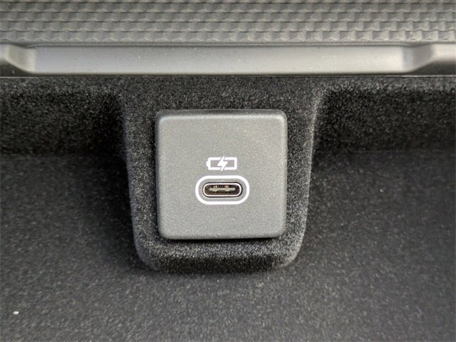 2025 Land Rover Range Rover SE photo 24