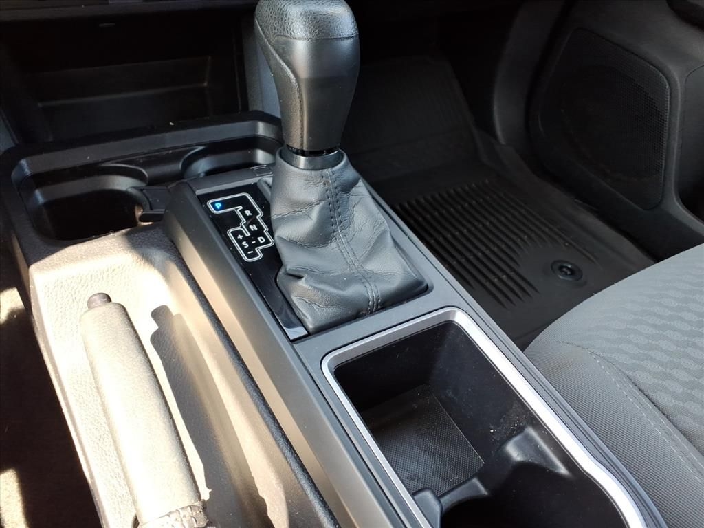 2021 Toyota Tacoma SR 4x4 photo 18
