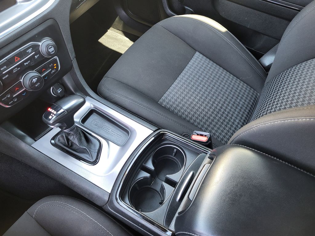2022 Dodge Charger GT photo 13