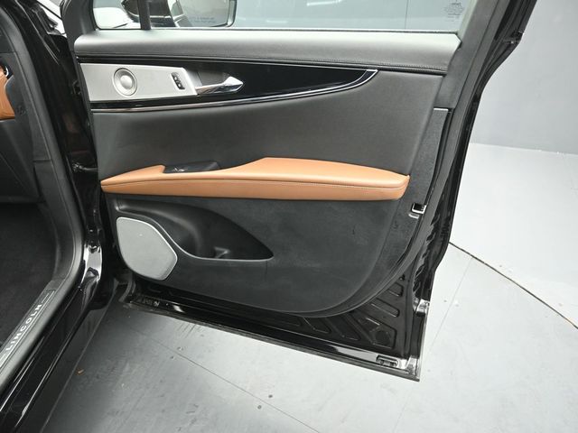 2023 LINCOLN NAUTILUS - Image 34