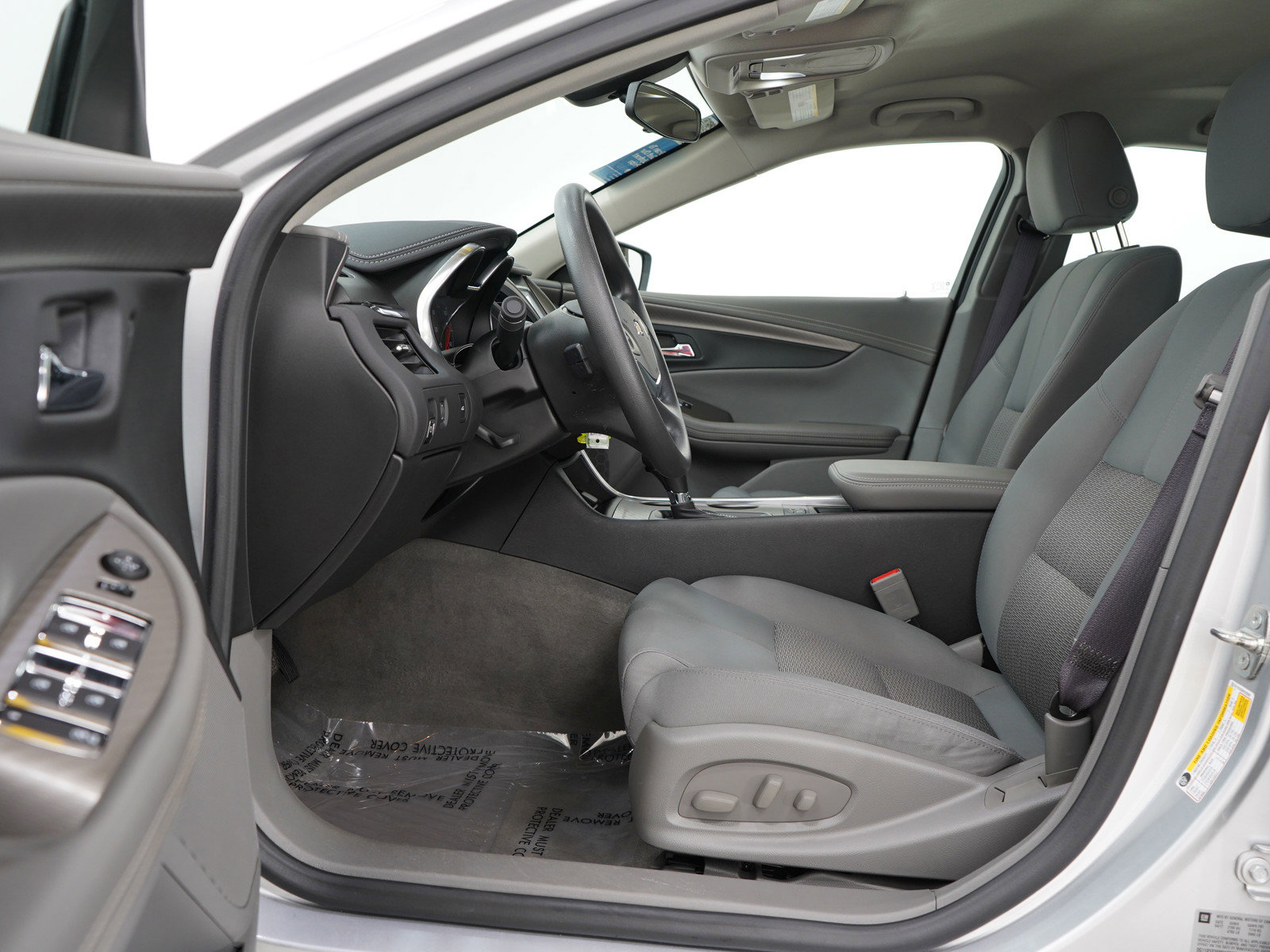 2017 Chevrolet Impala LS photo 15