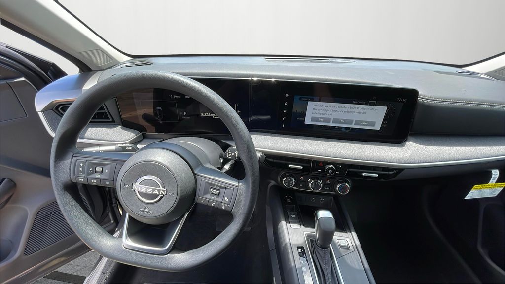 2025 Nissan Kicks SV photo 9