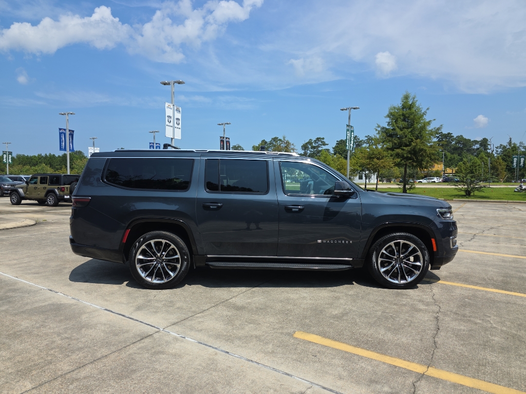 2024 Jeep Wagoneer L Series II photo 10