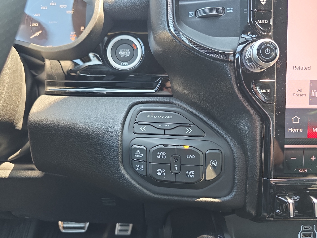 2026 Ram 1500 Rebel photo 17