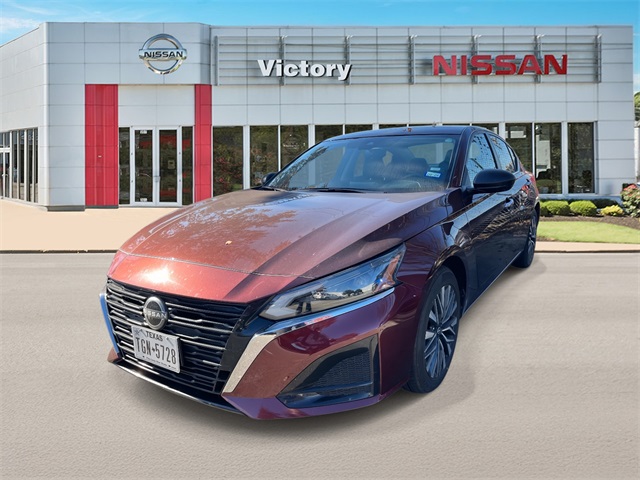 2024 Nissan Altima 2.5 SV photo 2