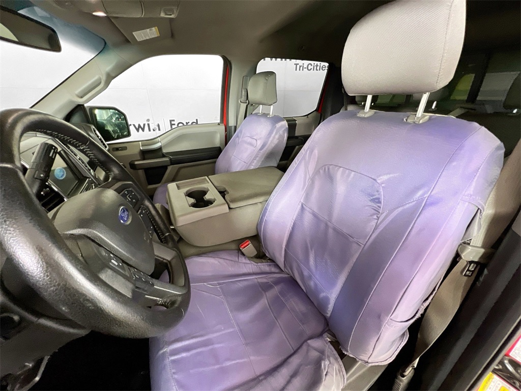 2016 Ford F-150 XLT photo 22