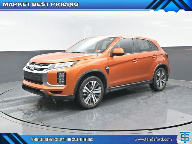2022 Mitsubishi Outlander Sport ES's photo