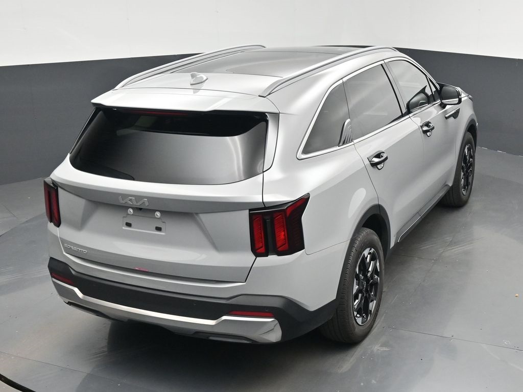 2025 Kia Sorento S photo 24