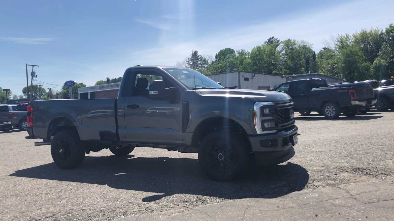 2025 Ford F-350 XL photo 3