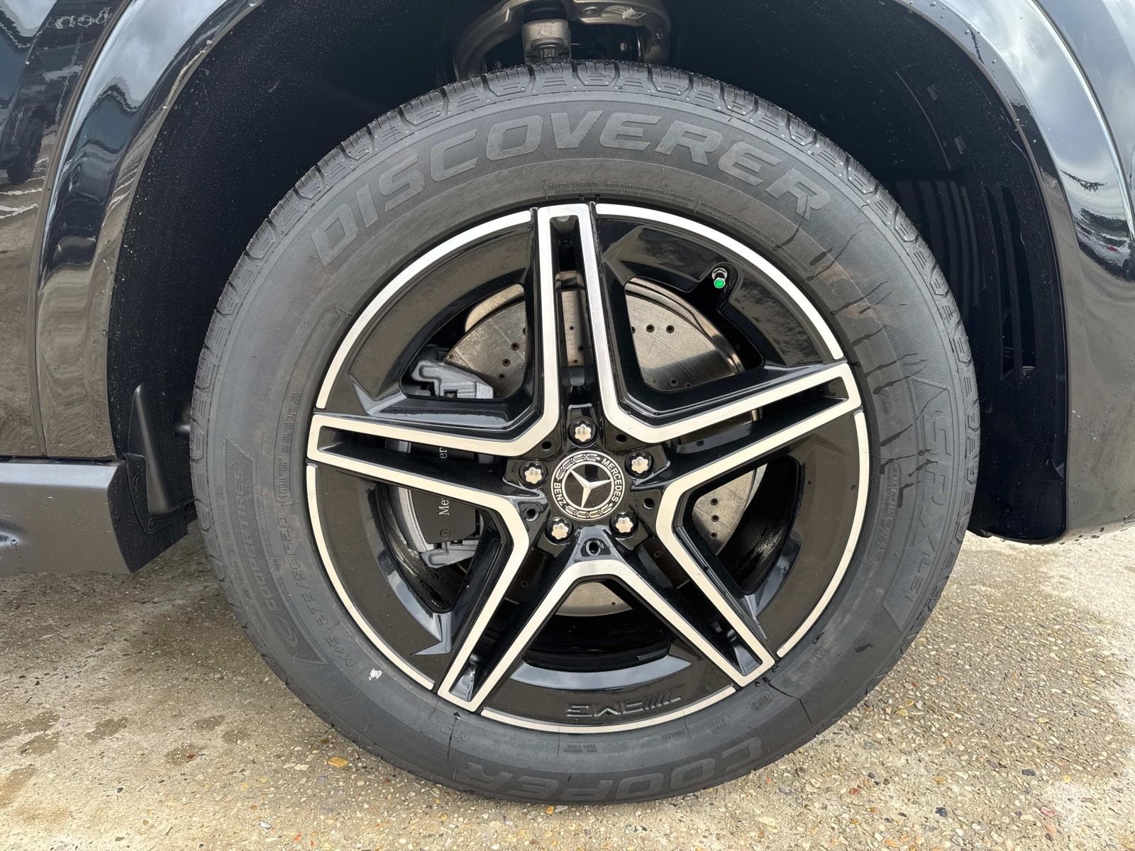 2025 Mercedes Benz GLE 350 4MATIC photo 3