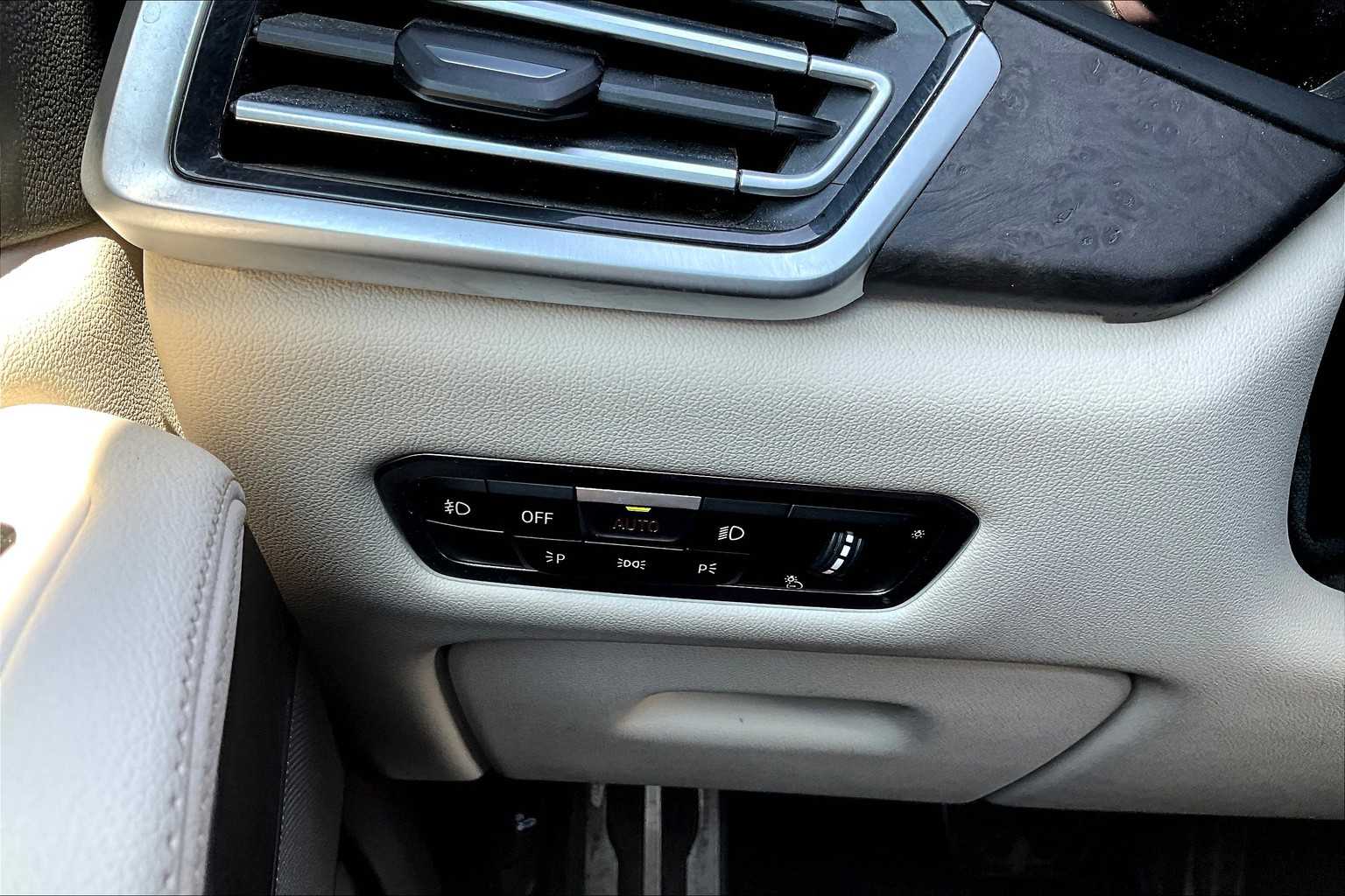 2021 Bmw X5 xDrive45e photo 32
