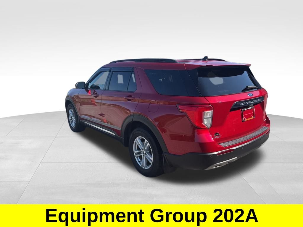 2022 Ford Explorer XLT photo 3
