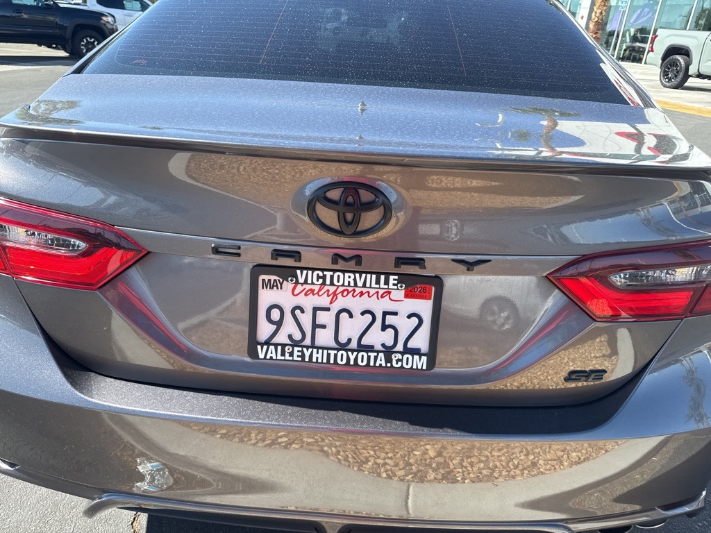 2022 Toyota Camry SE photo 7