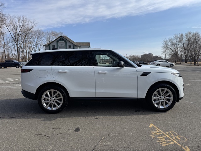 2025 Land Rover Range Rover Sport P360 S photo 6