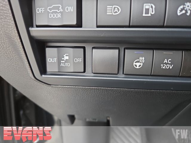 2025 Toyota Sequoia Capstone photo 15