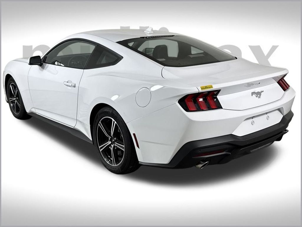 2025 Ford Mustang EcoBoost photo 3