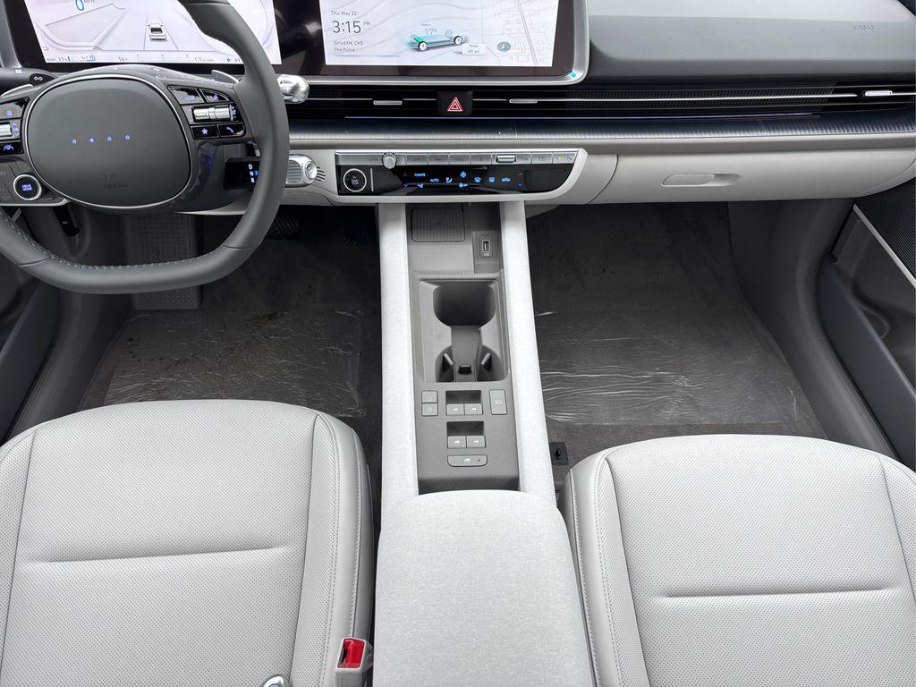 2025 Hyundai Ioniq 6 SEL photo 12