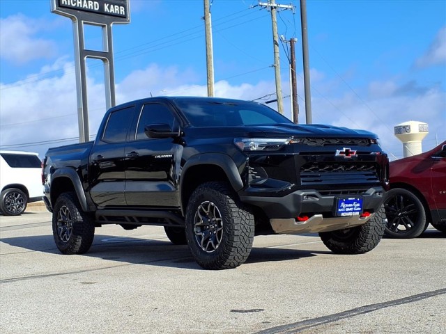 2024 Chevrolet Colorado ZR2's photo