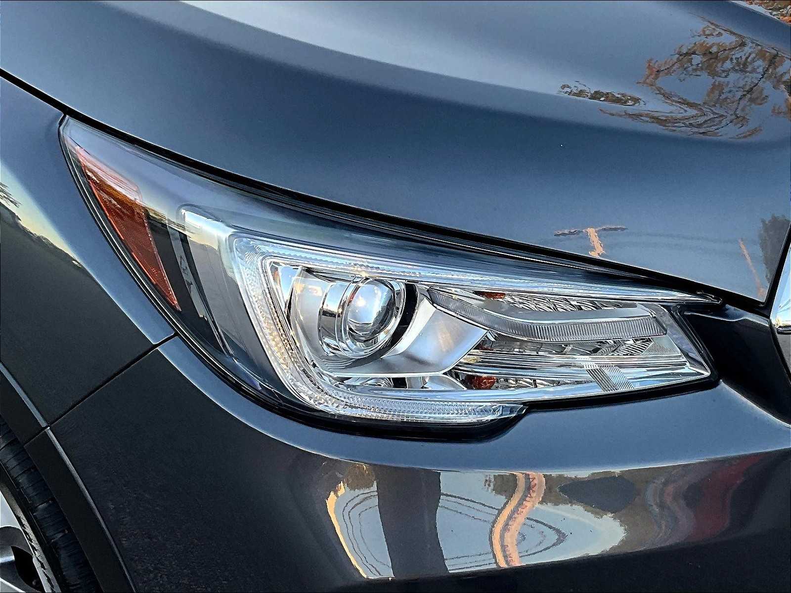 2022 Subaru Ascent Limited photo 29