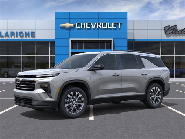 2026 Chevrolet Traverse photo 2