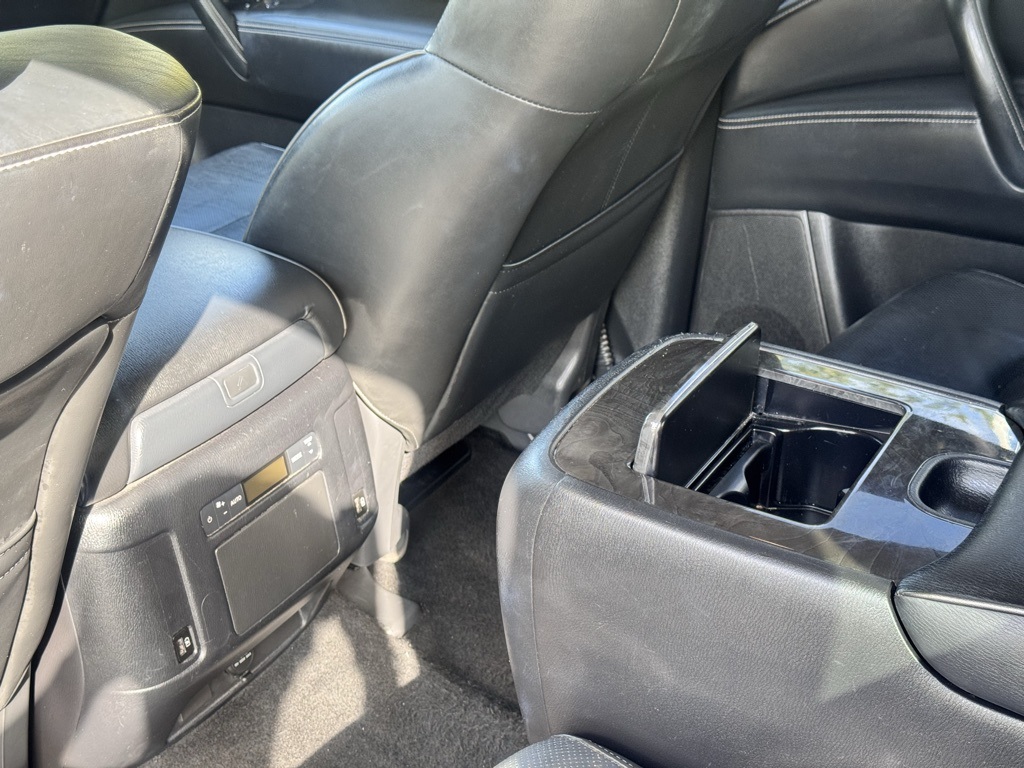 2022 Infiniti QX80 Luxe photo 22