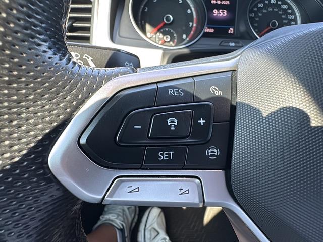 2020 Volkswagen Atlas Cross Sport V6 SE photo 17