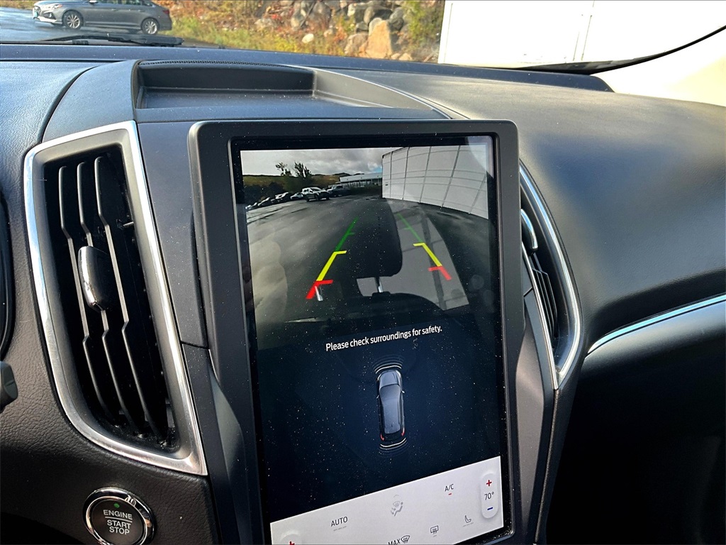 2022 Ford Edge Titanium photo 19