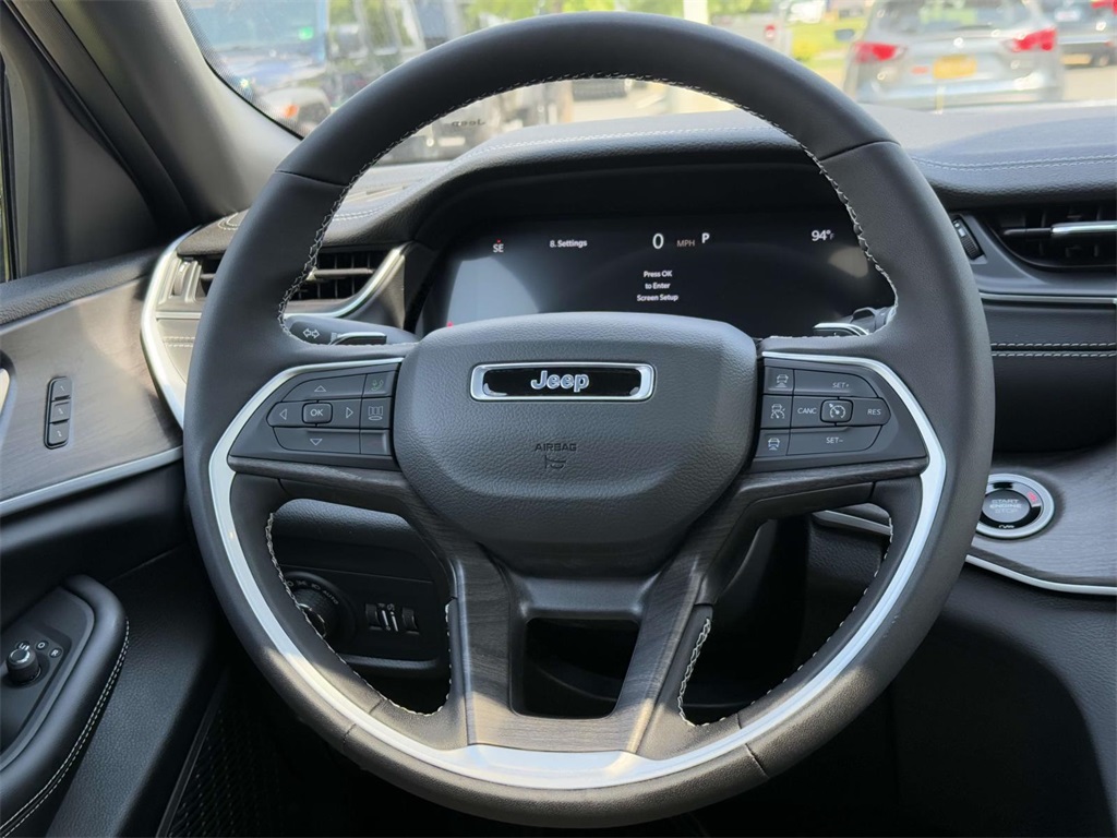 2025 Jeep Grand Cherokee Limited photo 19