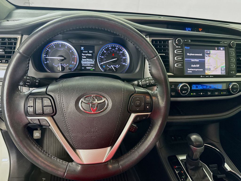 2019 Toyota Highlander XLE photo 6