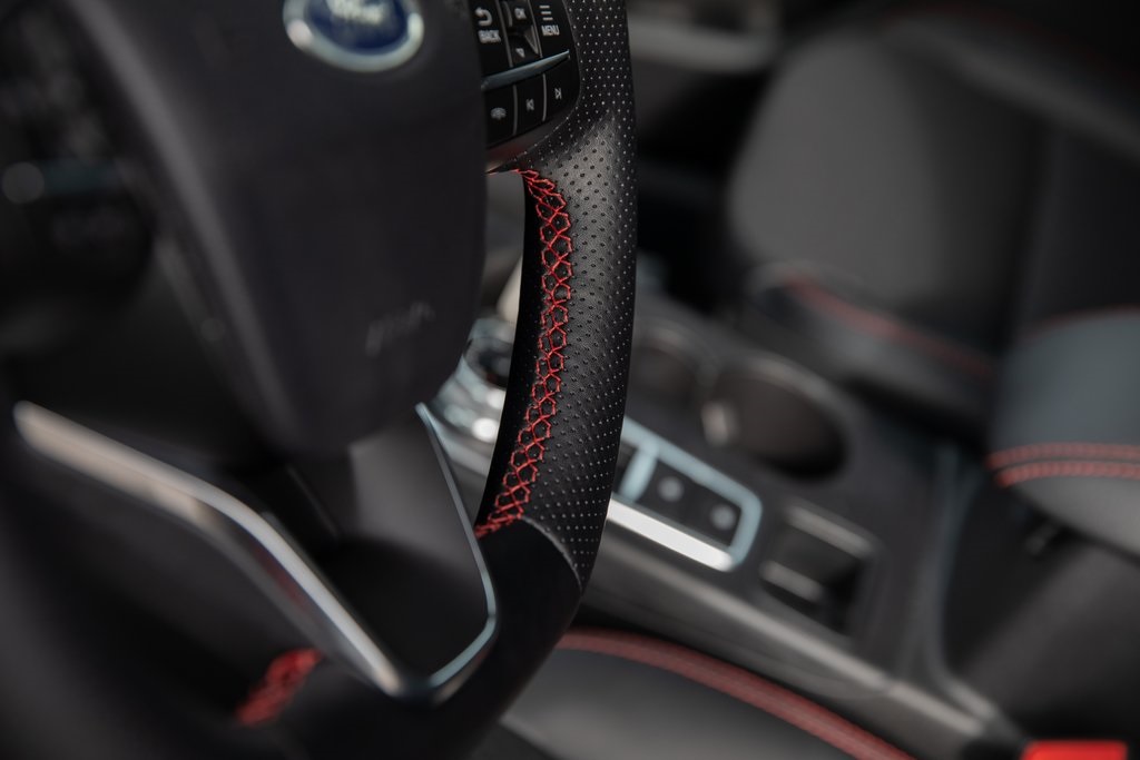2025 Ford Escape ST-Line Select photo 17