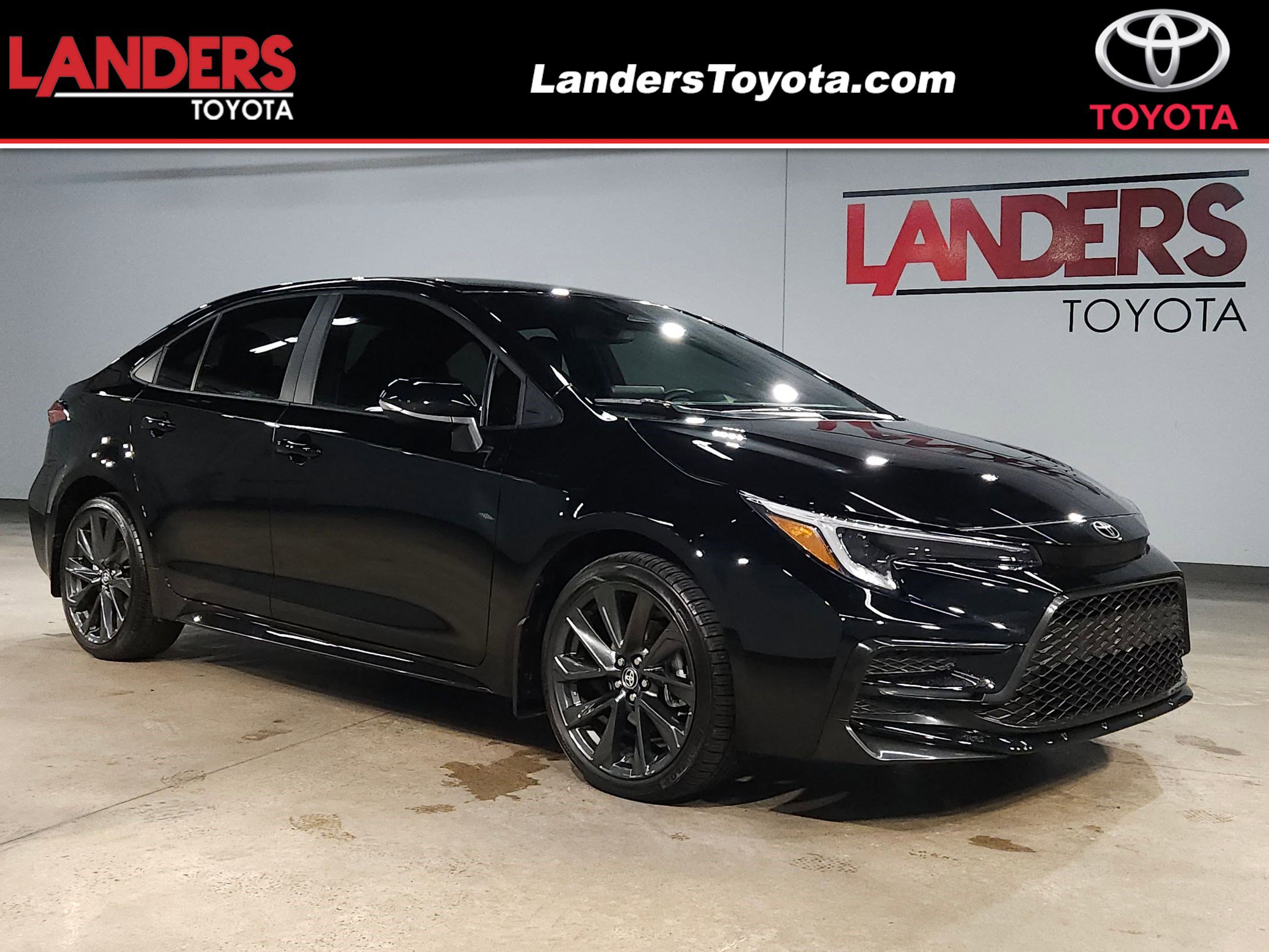 2025 Toyota Corolla SE's photo