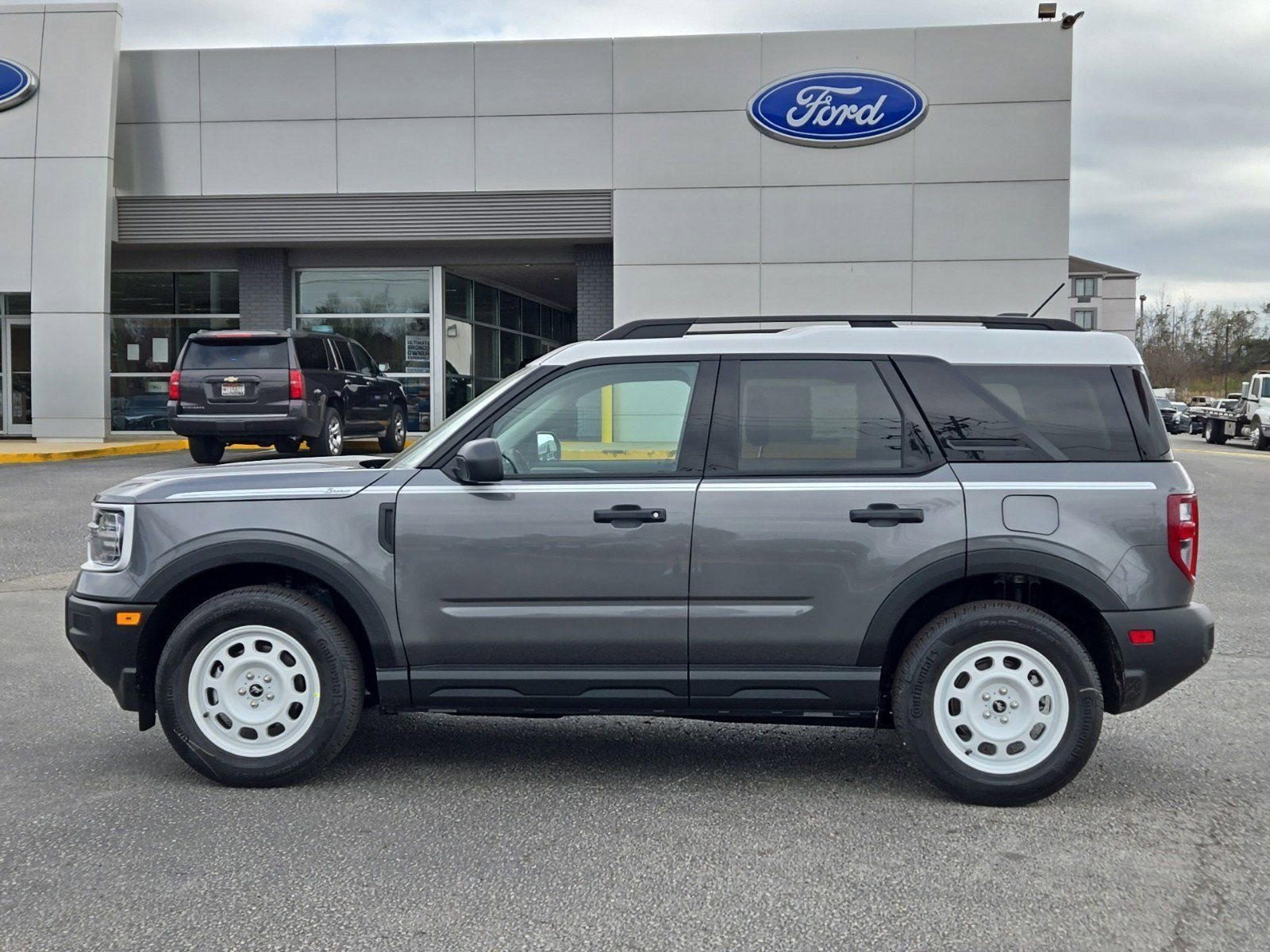 2025 Ford Bronco Sport Heritage photo 2