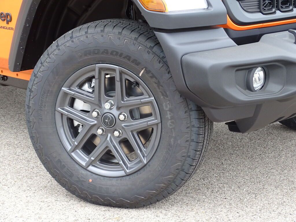 2025 Jeep Wrangler Sport S photo 3