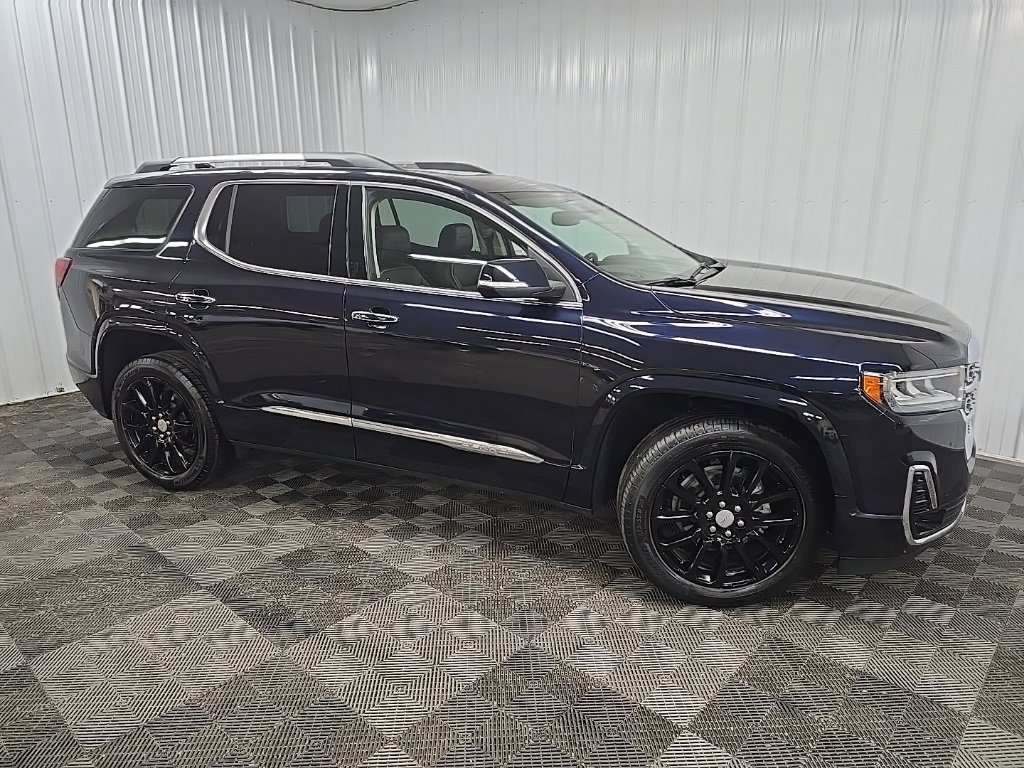 2022 GMC Acadia Denali's photo