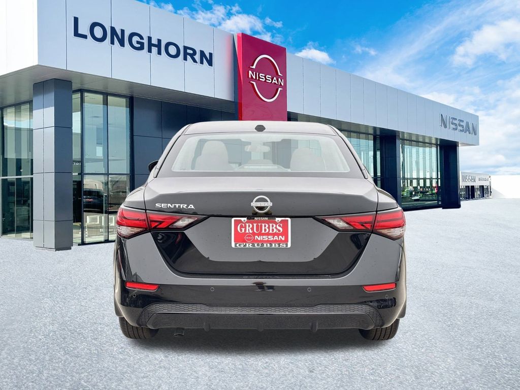 2025 Nissan Sentra SV photo 2