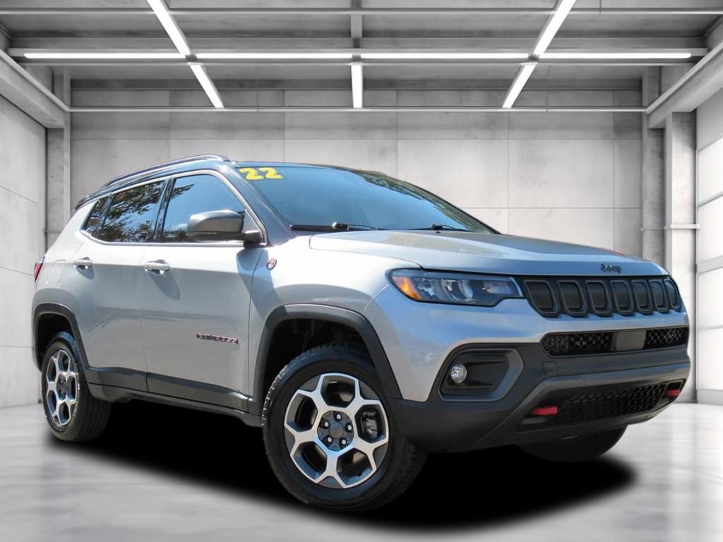 2022 Jeep Compass Trailhawk's photo