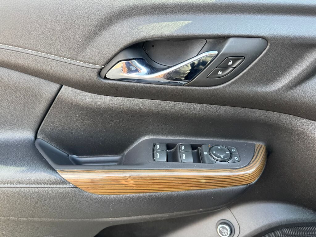 2019 Gmc Acadia SLE photo 10