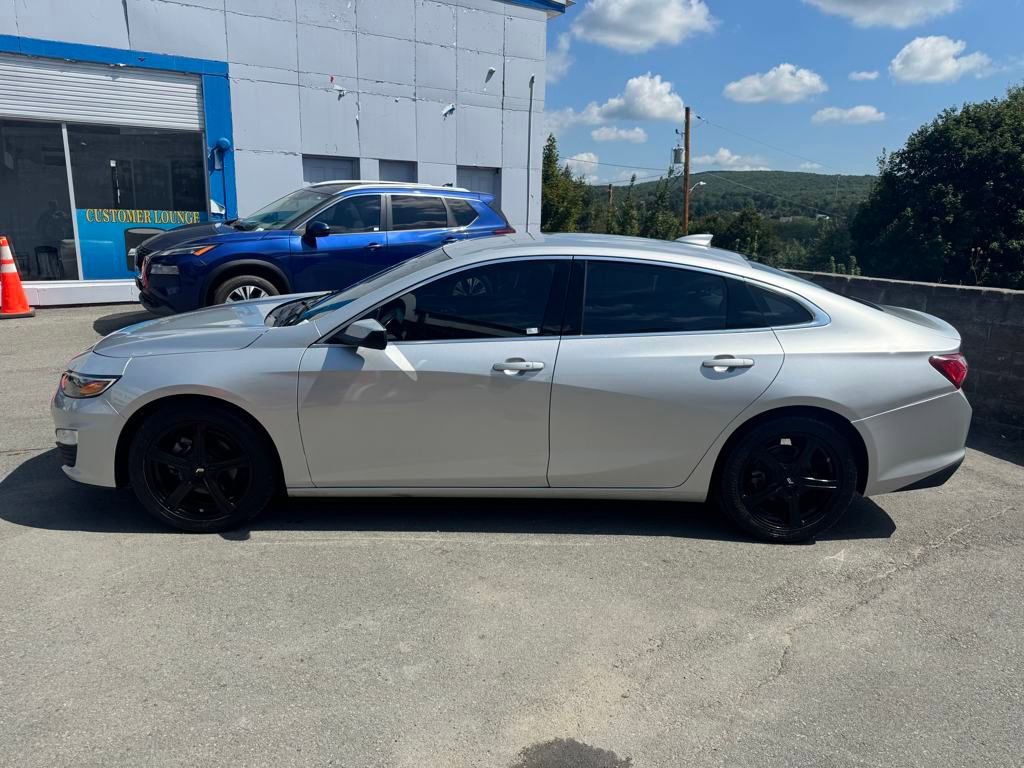 Used 2020 Chevrolet Malibu 1LT with VIN 1G1ZD5ST4LF026272 for sale in Forest City, PA