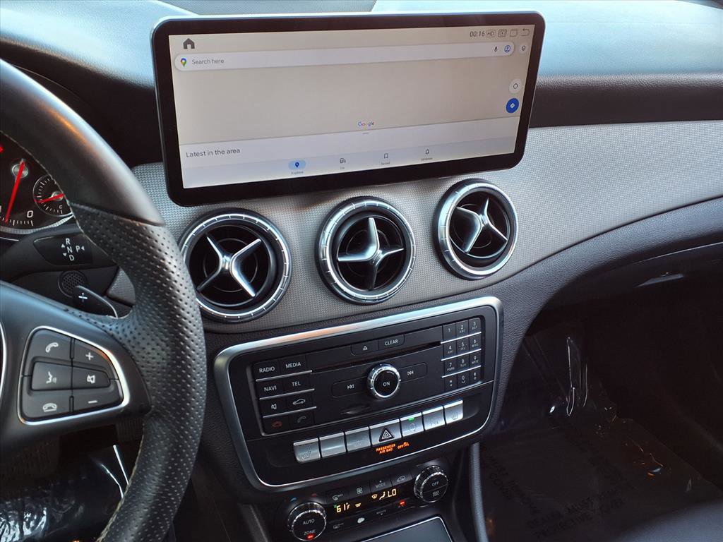 2019 Mercedes Benz CLA 250 photo 3