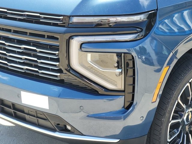 2025 Chevrolet Tahoe High Country photo 10