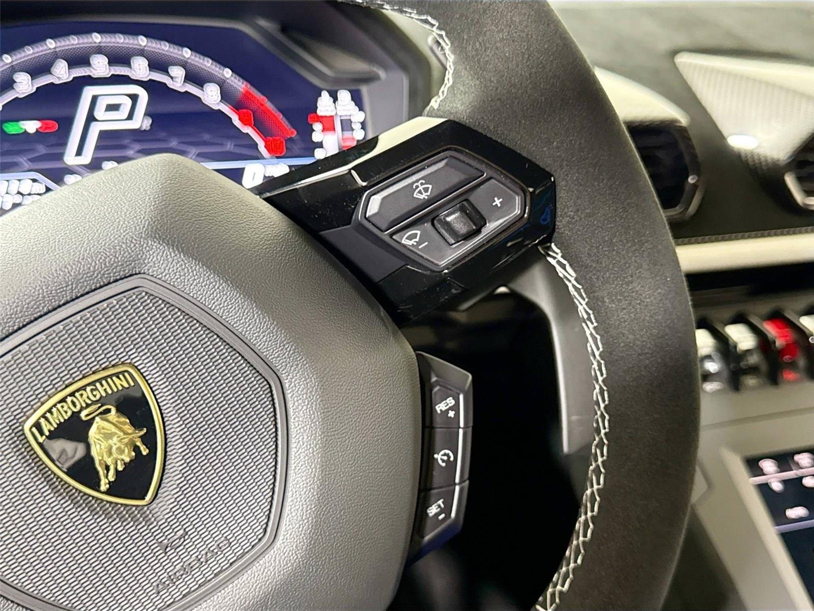2023 Lamborghini Huracan STO STO photo 18