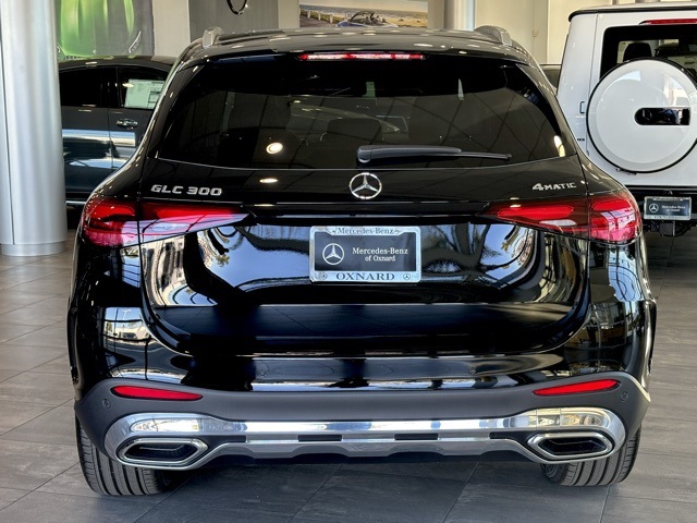 2026 Mercedes Benz GLC 300 4MATIC photo 4