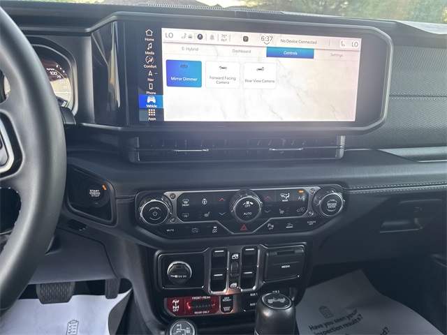 2024 Jeep Wrangler Rubicon 4xe photo 16