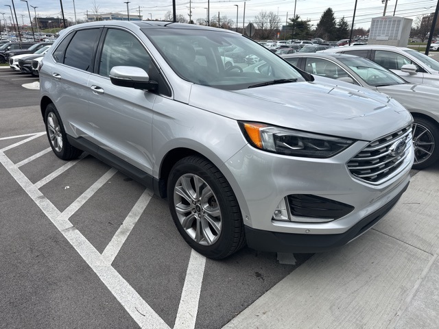 2019 Ford Edge Titanium photo 3