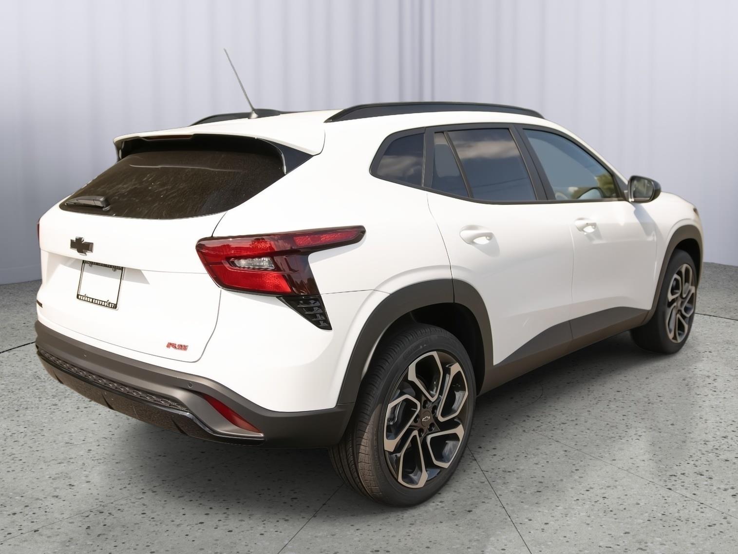 2025 Chevrolet Trax photo 6