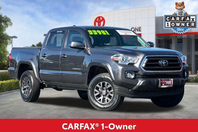 2020 Toyota Tacoma SR5 photo 2