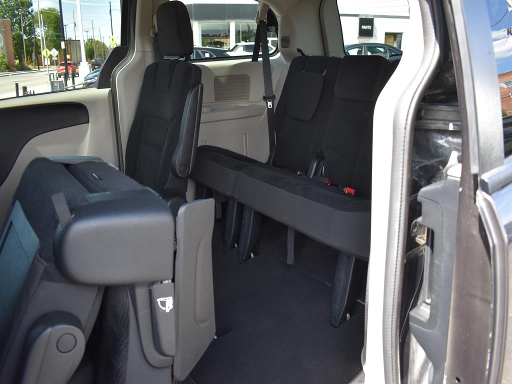 2020 Dodge Grand Caravan SE Sport photo 13