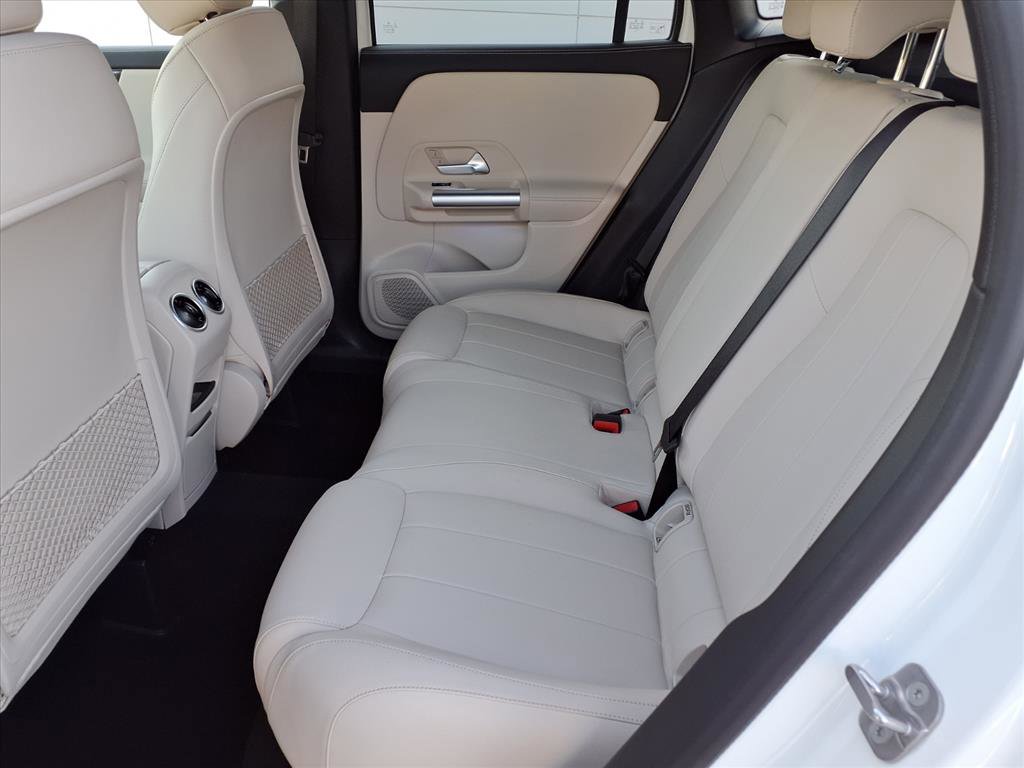 2025 Mercedes Benz GLA 250 4MATIC photo 15